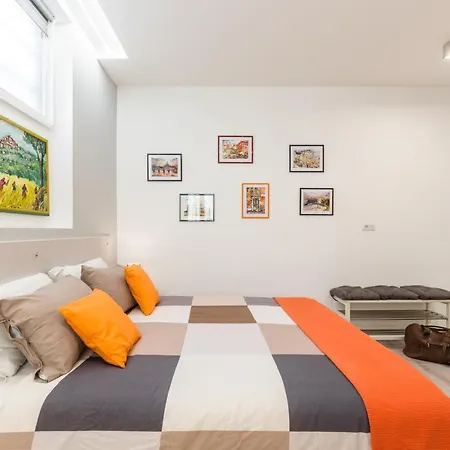 Vatican Townhouse-2